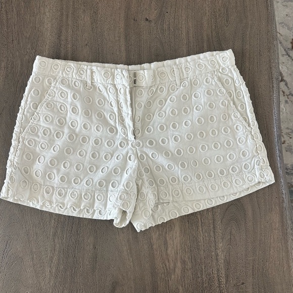 GAP White High Waist Shorts with Eyelet Design - Picture 1 of 6